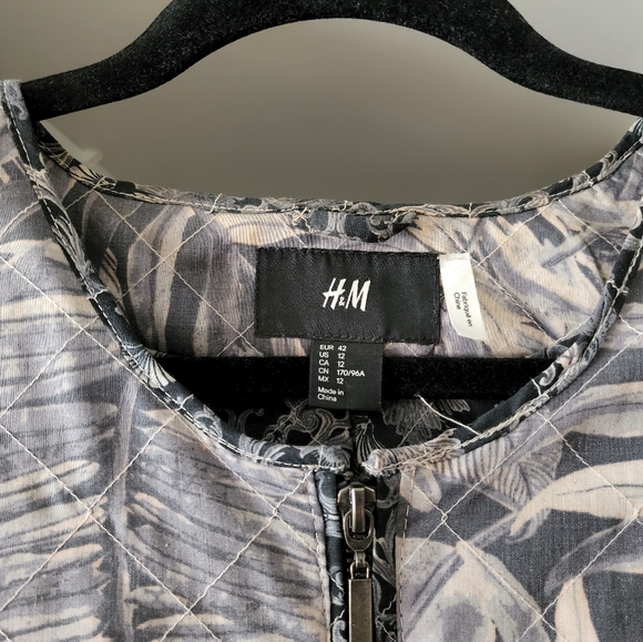 H&M Jacket - Picture 6 of 6